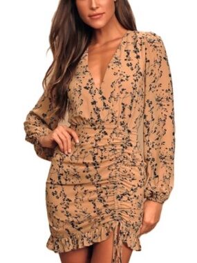 Lulus One True Love Floral Print Mini Dress Size Small Camel Ruched Long Sleeve